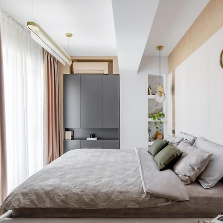 Urbanstay Suites - Prime Location Designer Suite Bucureşti Ngoại thất bức ảnh